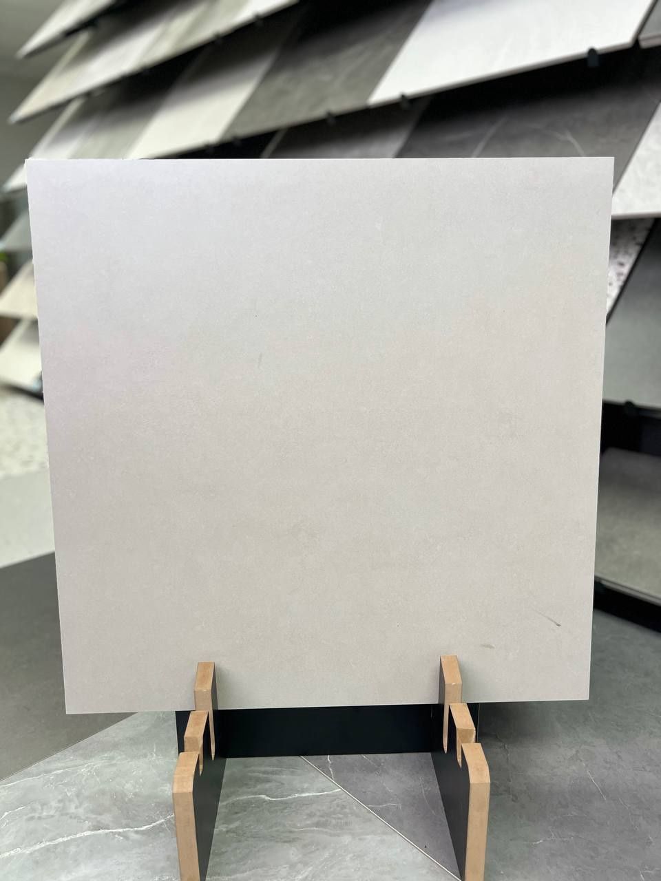 Soft Grey Porcelain Tile 600x600