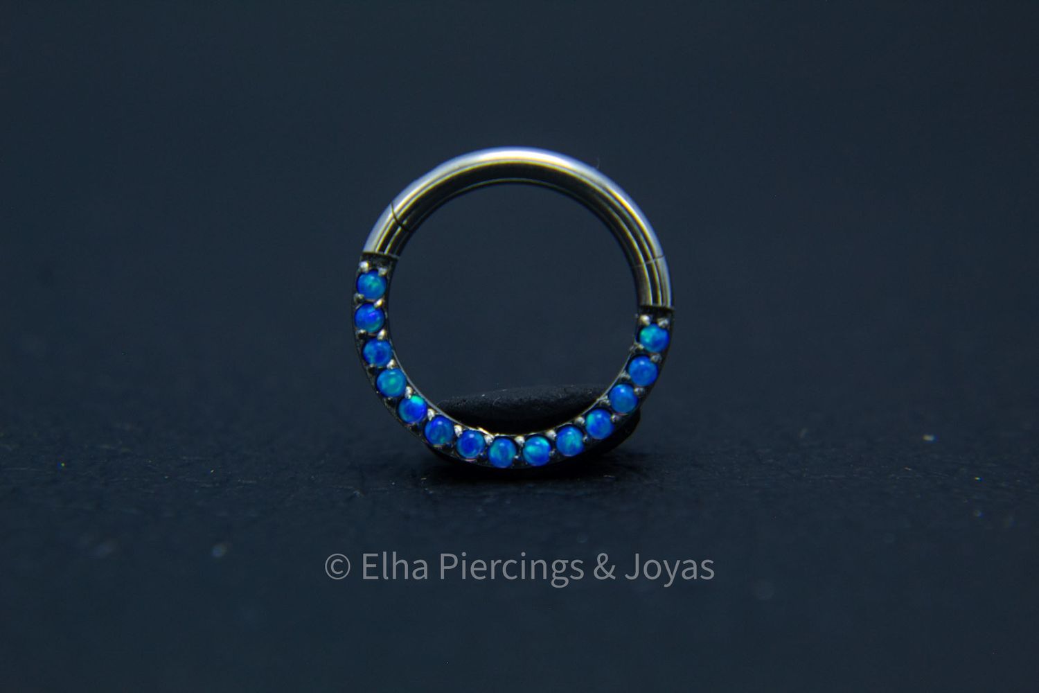 Argolla secuencia de ópalos azules