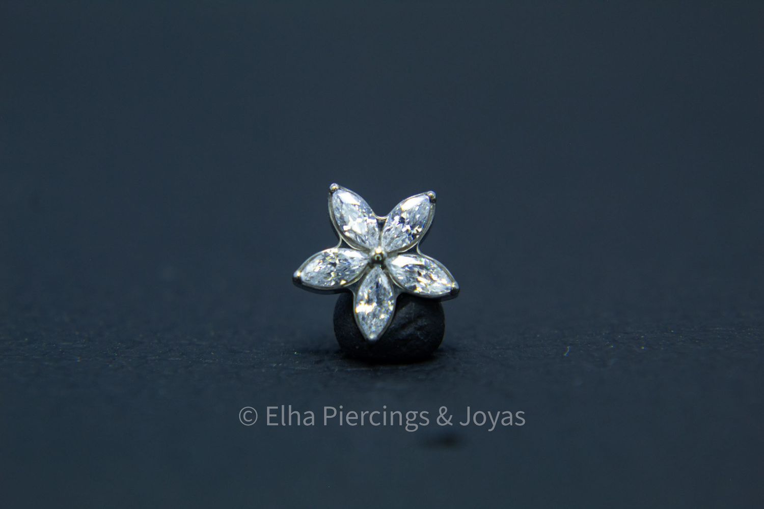 Flor de cristales de zirconia 5 marquise