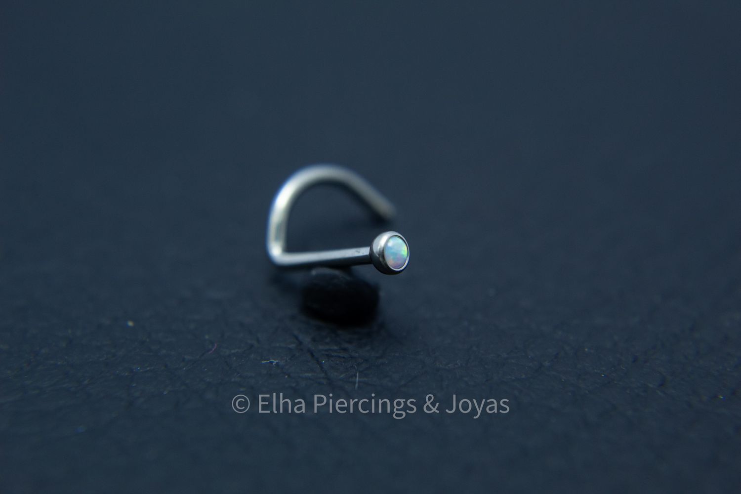 Nostril opalo blanco