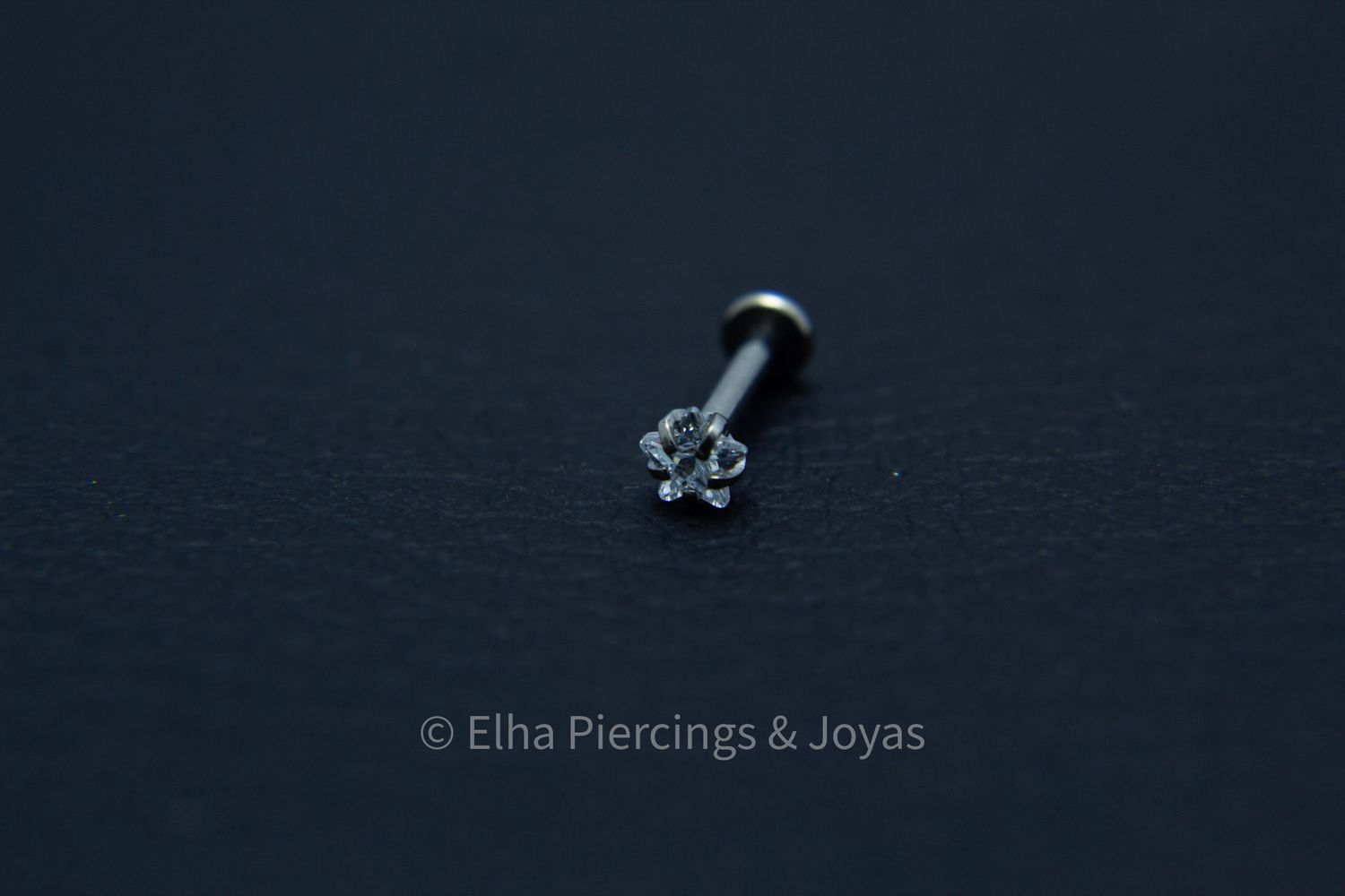 Cristal de zirconia en forma de estrella engarzada