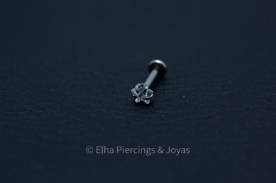 Cristal de zirconia en forma de estrella engarzada