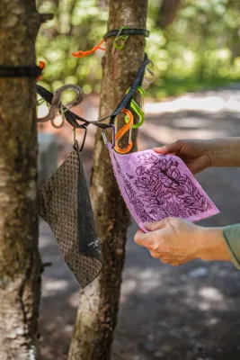 Wildflowers and Bees Swedish Dishcloth w/Carabiner