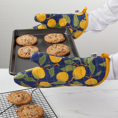 Oven Mitts, Trivets &amp; Potholders