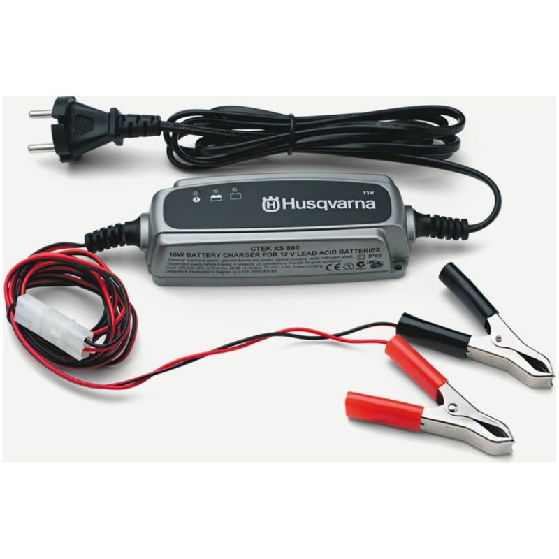 HUS CTEK BATTERY CHARGER
