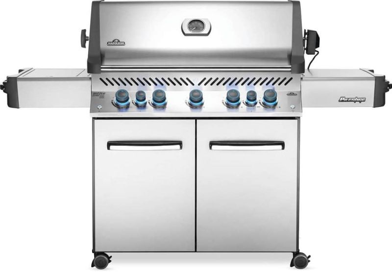 Prestige PRO 665 With Infrared Rear and Side Burners
