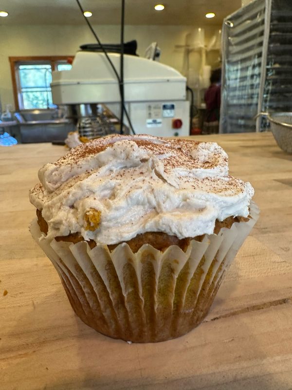 Pumpkin Cupcake w/ Cashew Cream Cheese Frosting