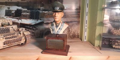 ~ MM ~ Resinbüste - Erwin Rommel mit Schal - Unikat