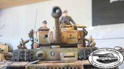~ MM ~ handbemalte Figuren &quot;Tiger 1 Besatzung &quot; 1/16