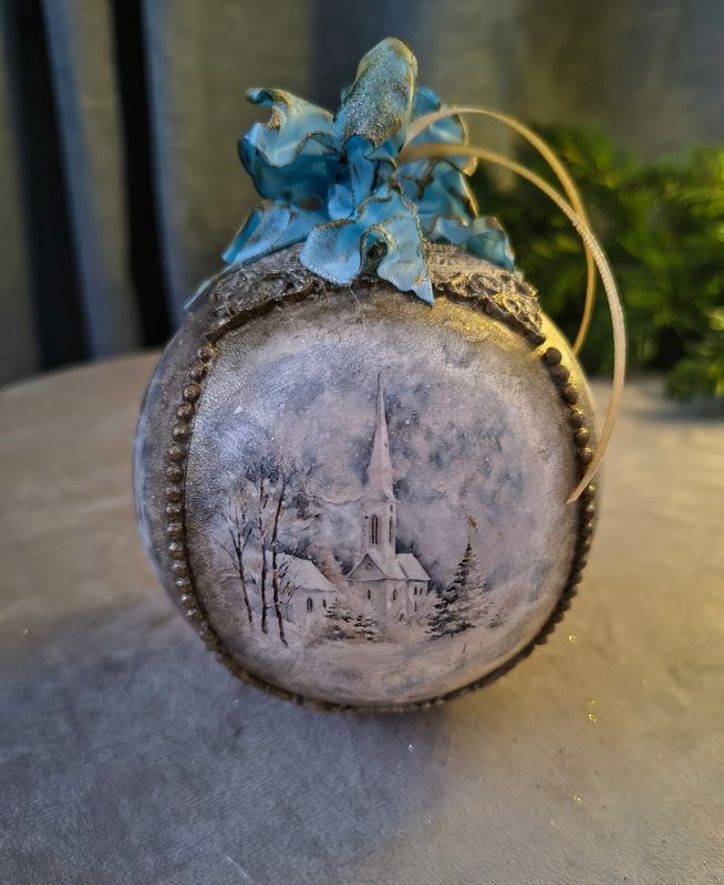 Artystyczna Bombka Ręcznie Robiona nr 2 &quot;Zimowy Krajobraz&quot; - Kula Pełna Spokoju