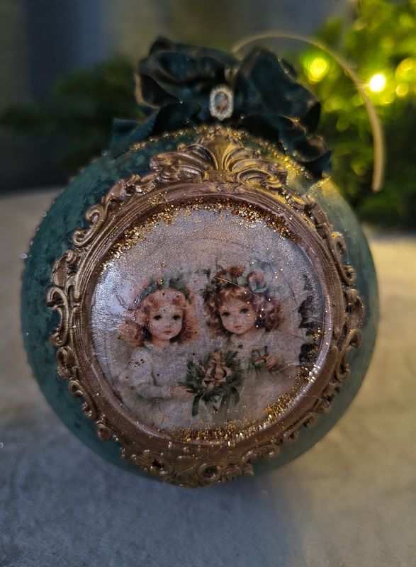 Artystyczna Bombka Ręcznie Robiona nr 12 &quot;Świąteczne Aniołki&quot;