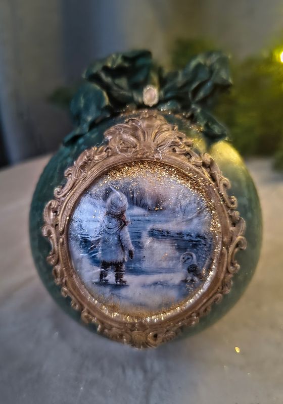 Artystyczna Bombka Ręcznie Robiona nr 19