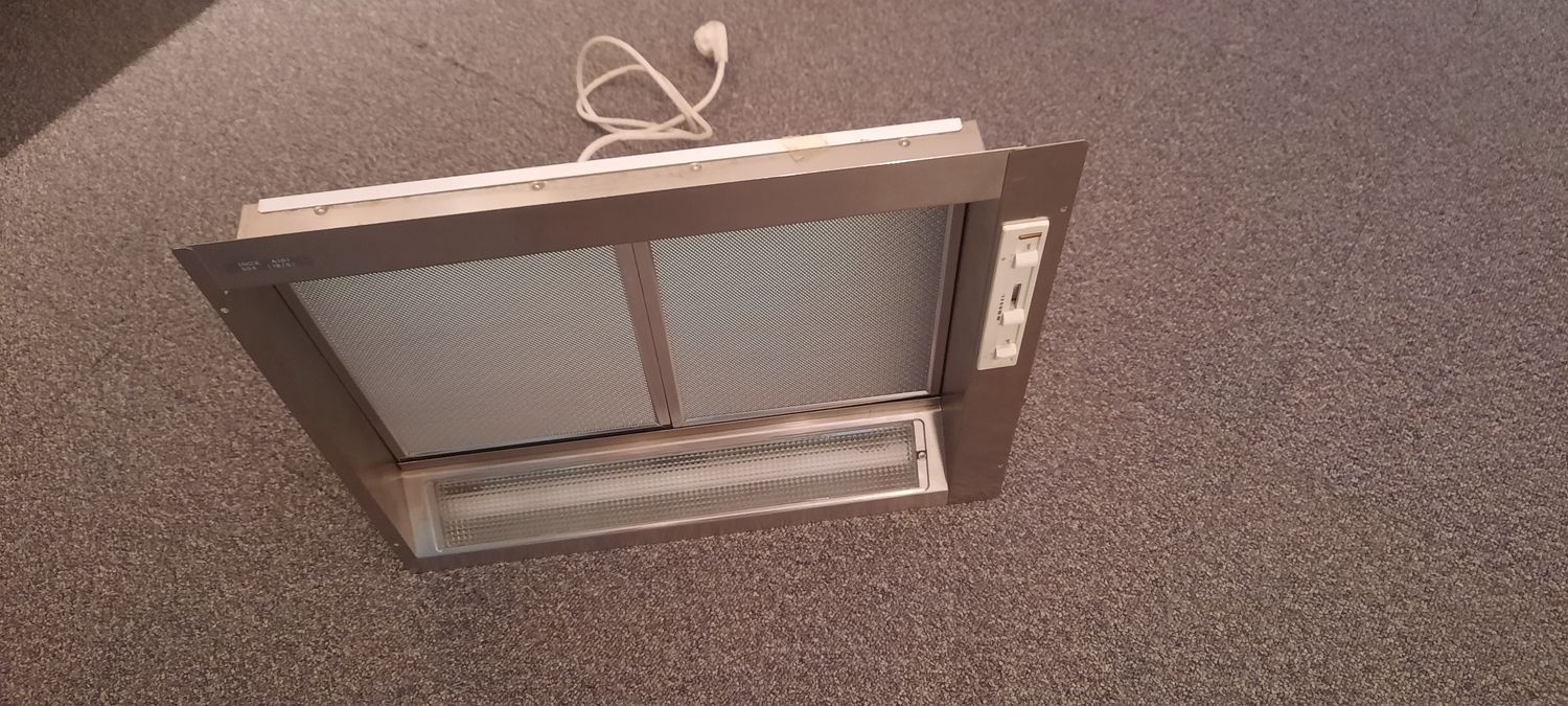 Toestellen: dampafzuiger inbouwunit Atag WS211A wit