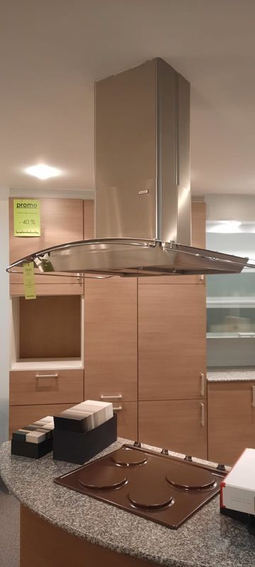 Toestellen: dampafzuiger eilandmodel Espace Pierre Roblin inox 90 cm breedte