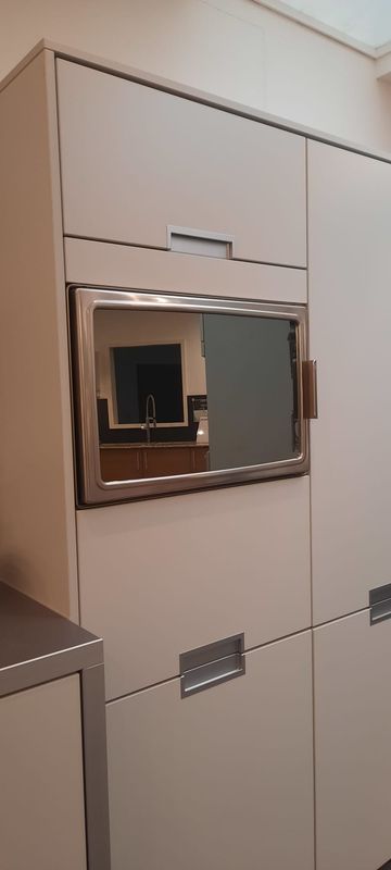 Toestellen: ovens: microgolfoven Atag MWK211  inox