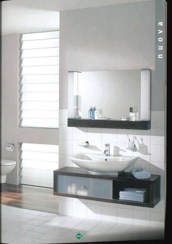 Sanitair: opbouwlavabo Nuova porselein wit 65 cm breedte
