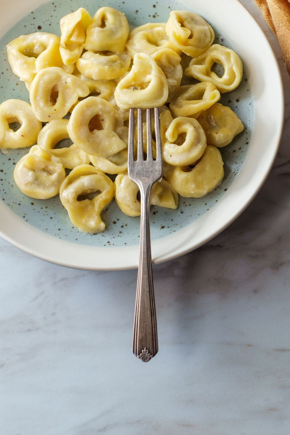 Tortellini in crema di parmigiano