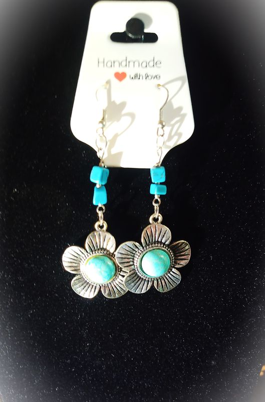 Boucles d’Oreilles « Fleur Turquoise »