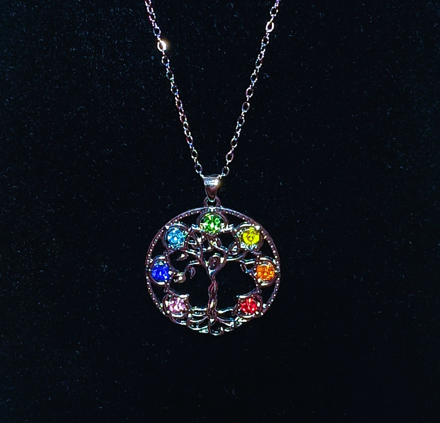 collier arbre de vie 7 chakras