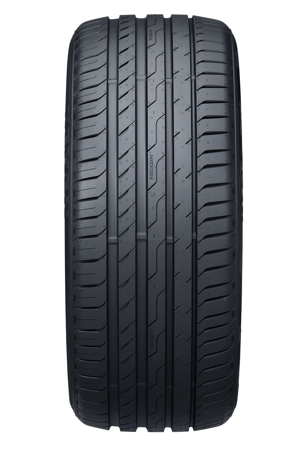 235/55R18 104V Nexen N&#39;FERA Primus