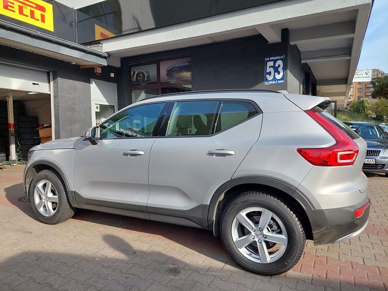 235/55R17 103V YOKOHAMA G061