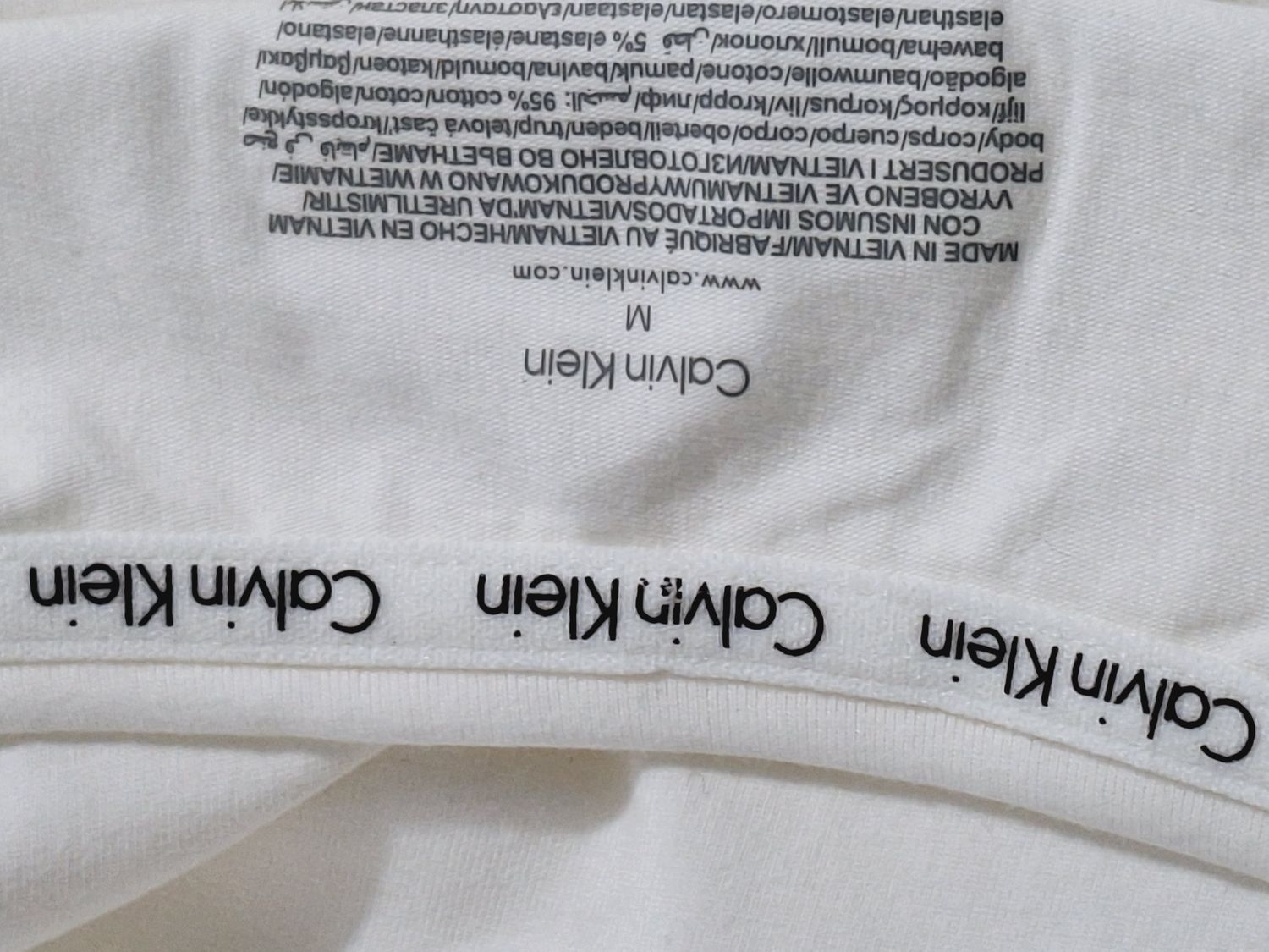 T-shirt Calvin Klein