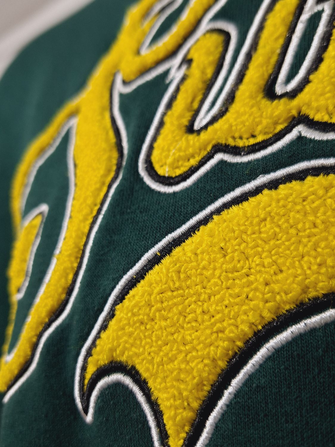 BLUZA BERSHKA VINTAGE 3D