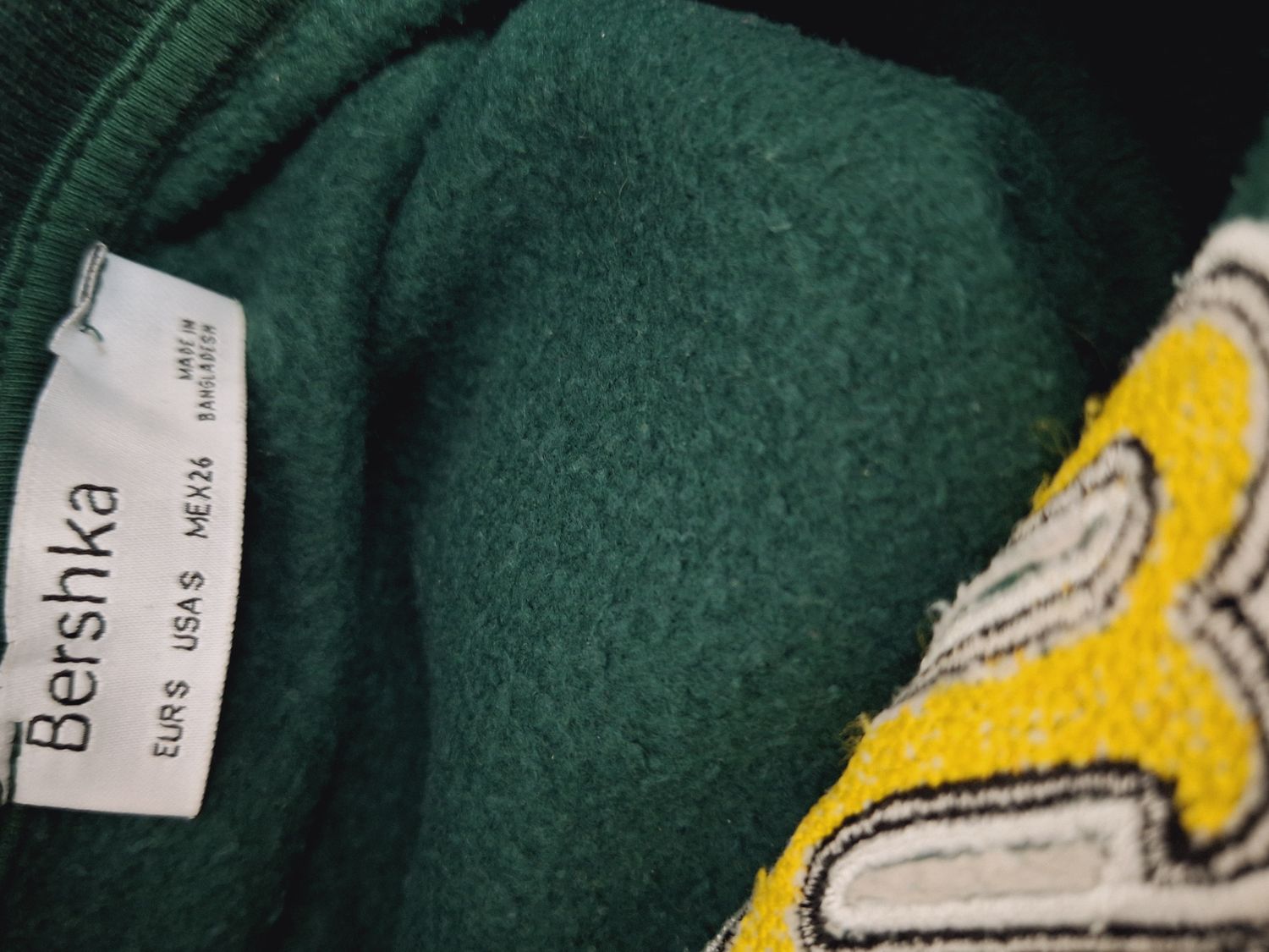 BLUZA BERSHKA VINTAGE 3D