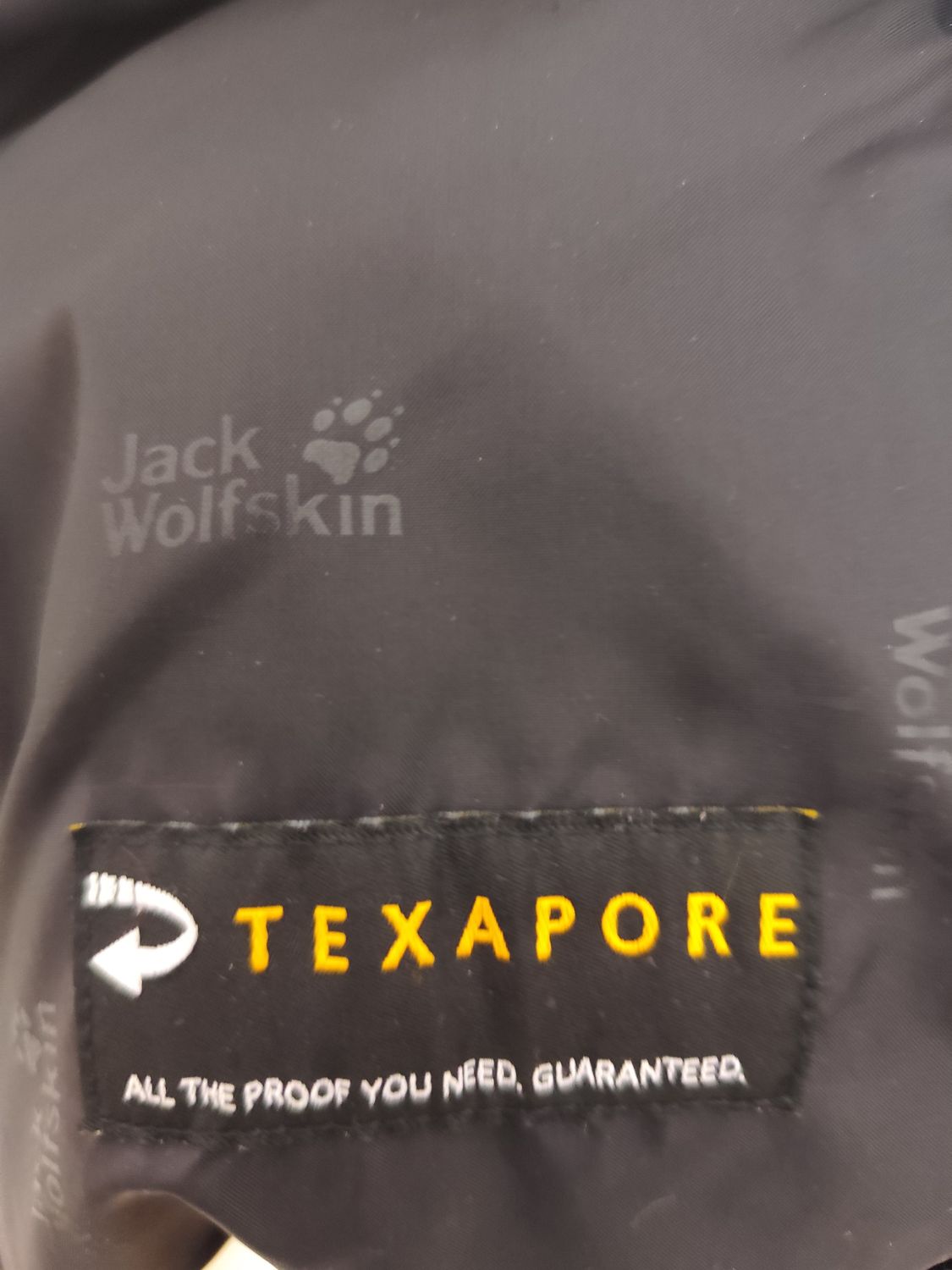 KURTKA TURYSTYCZNA WIATRÓWKA  JACK WOLFSKIN