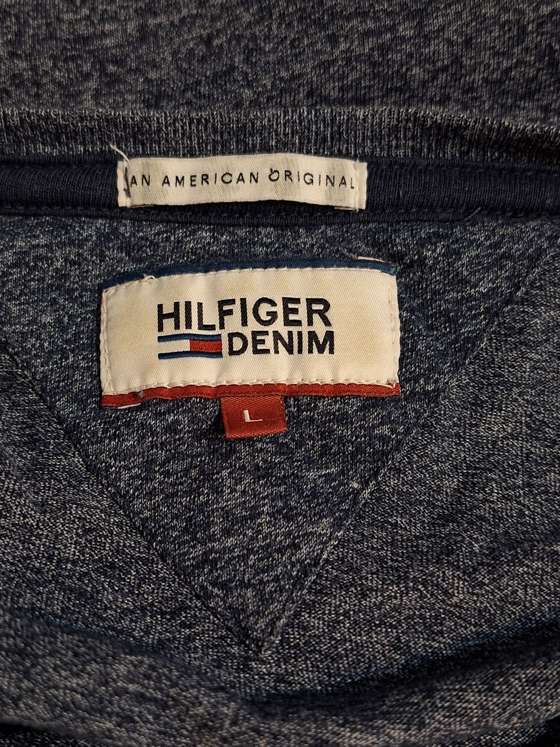 T-SHIRT    TOMMY HILFIGER