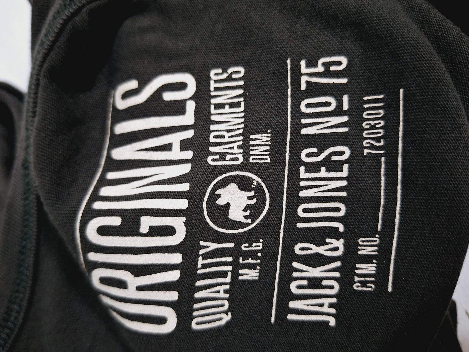 KOSZULKA BEZ RĘKAWÓW  JACK &amp; JONES