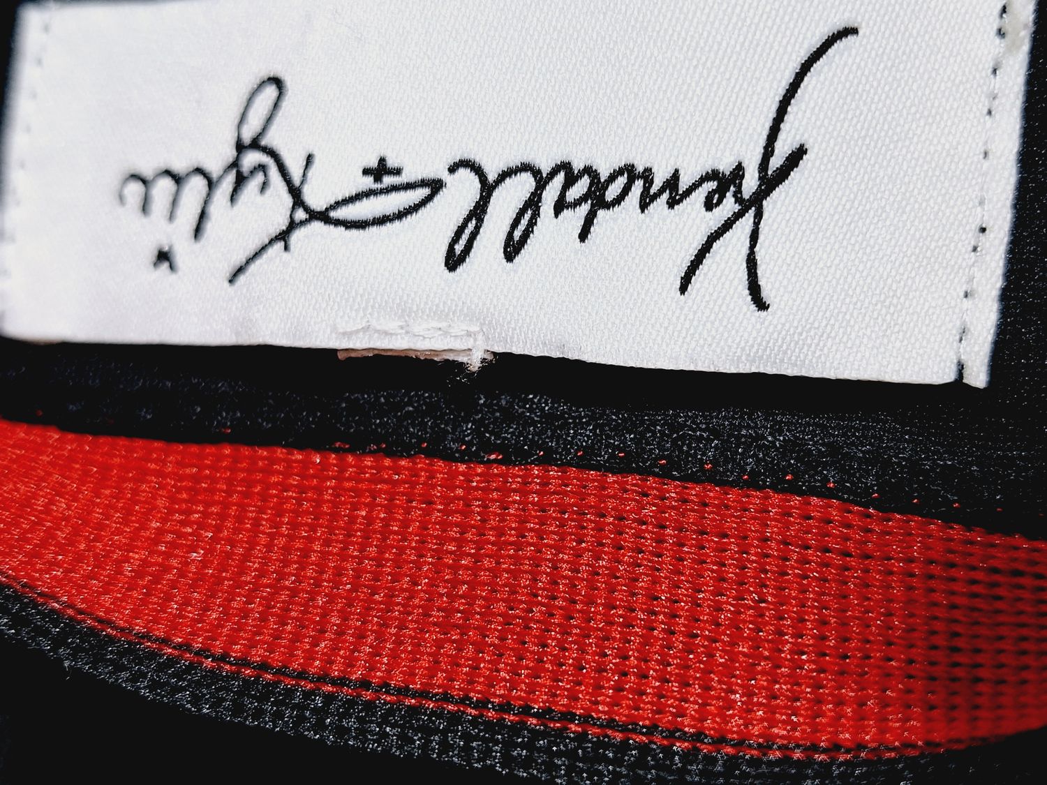 T-SHIRT  DAMSKI KENDALL &amp;  KYLIE    005