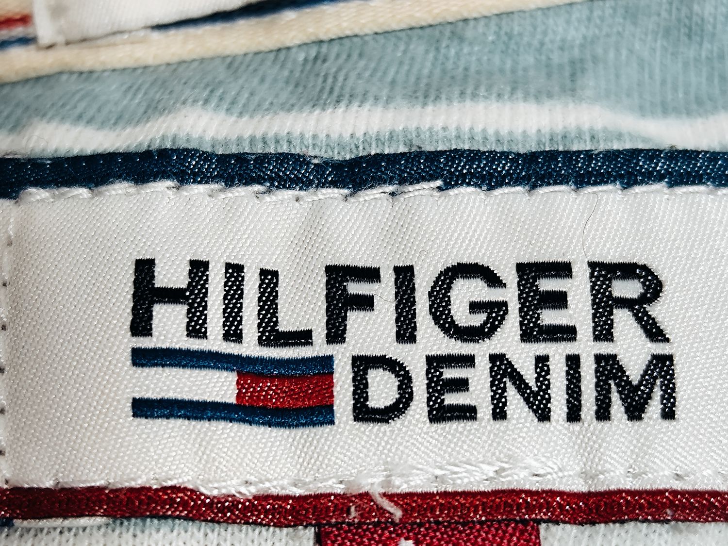 T-SHIRT TOMMY HILFIGER    026