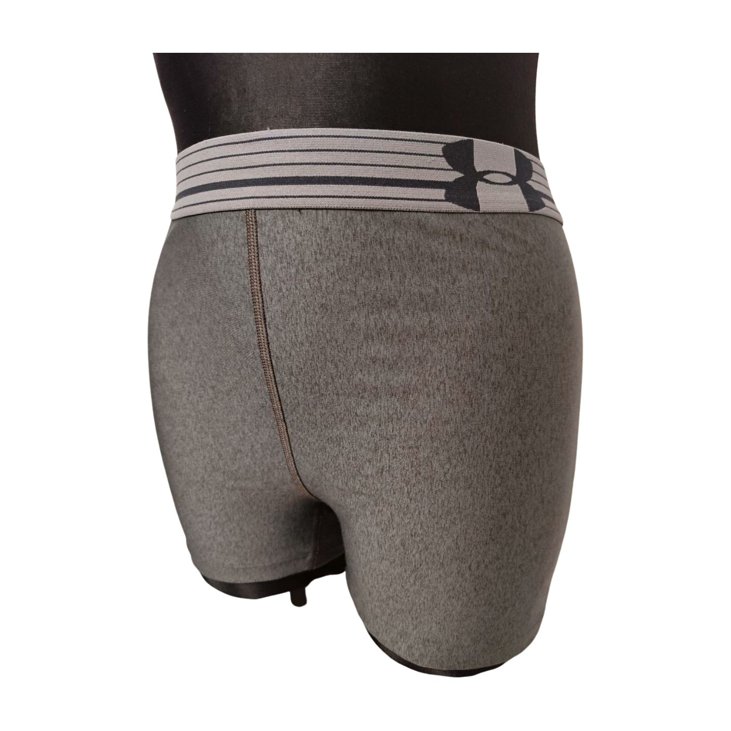 SPODENKI FITNESS UNDER ARMOUR   045