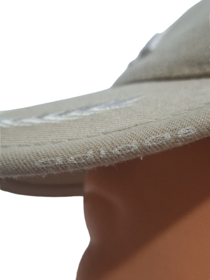 CZAPKA Z DASZKIEM ADIDAS