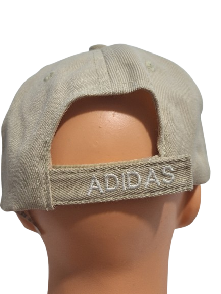 CZAPKA Z DASZKIEM ADIDAS
