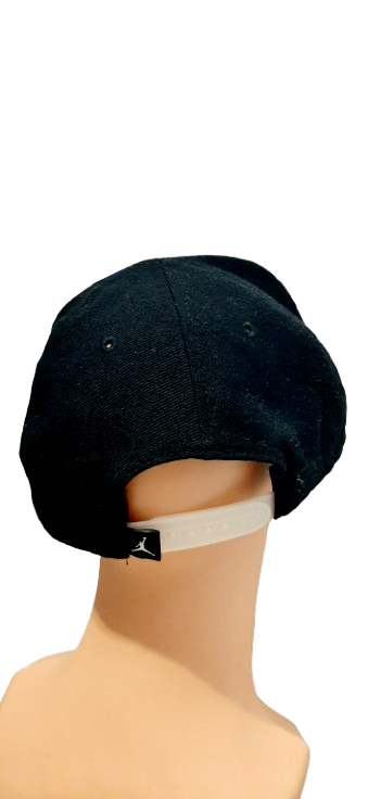 CZAPKA Z DASZKIEM    JORDAN    076