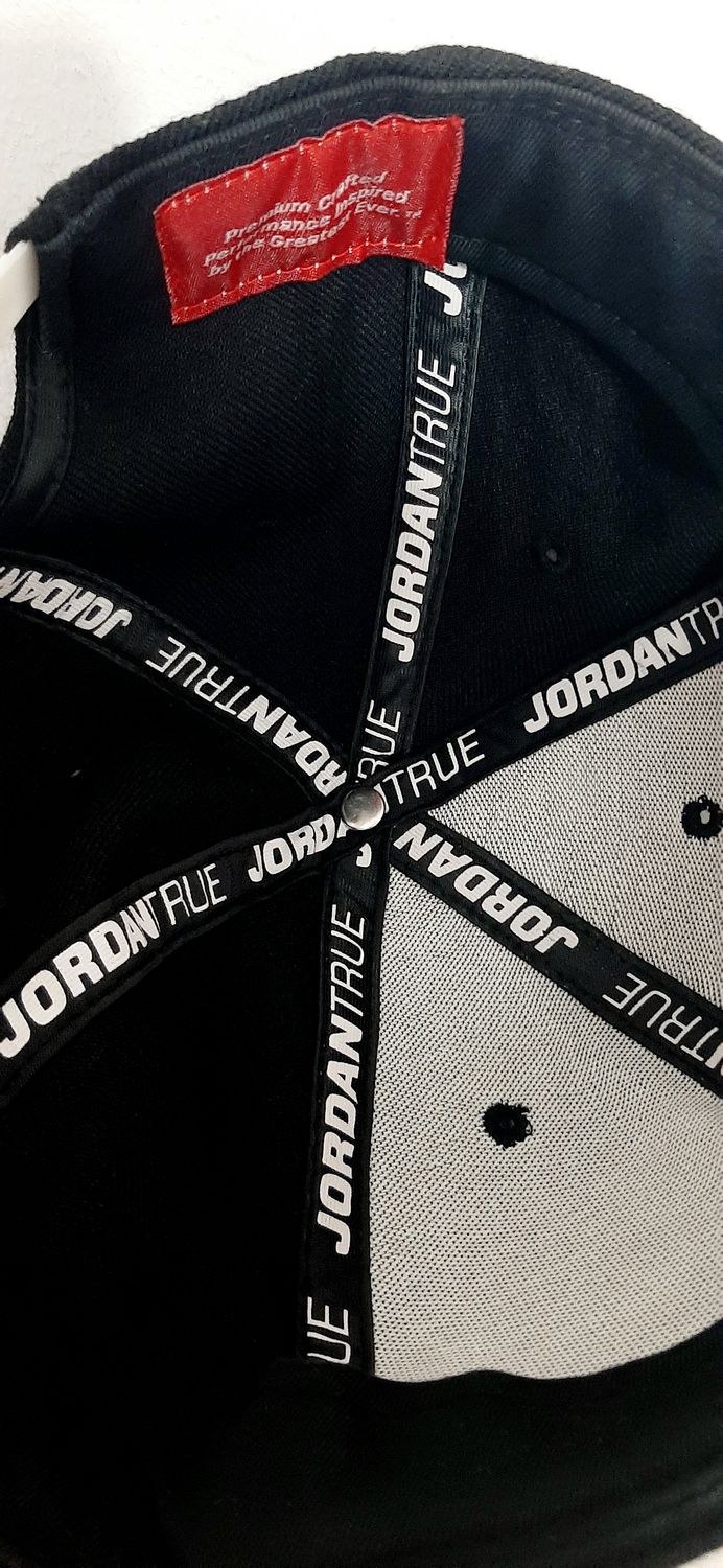 CZAPKA Z DASZKIEM    JORDAN    076