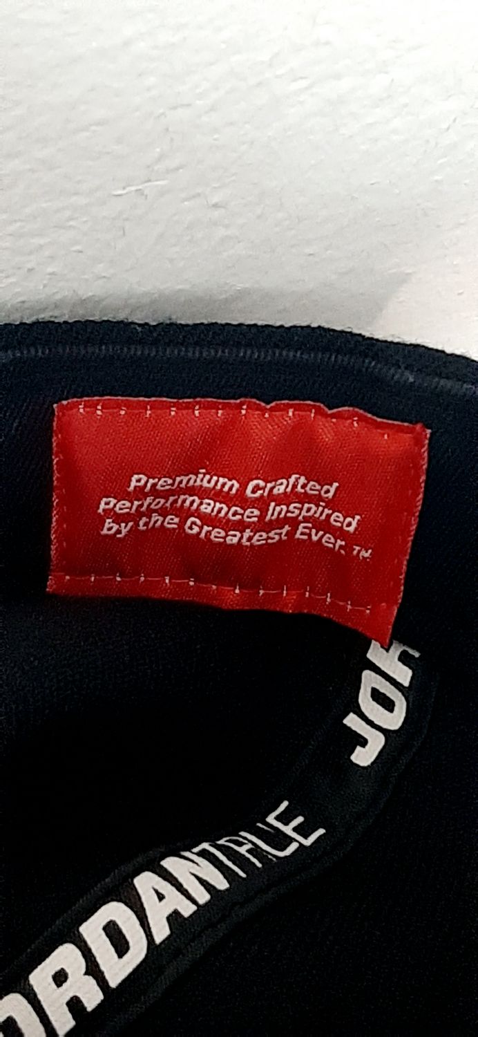 CZAPKA Z DASZKIEM    JORDAN    076