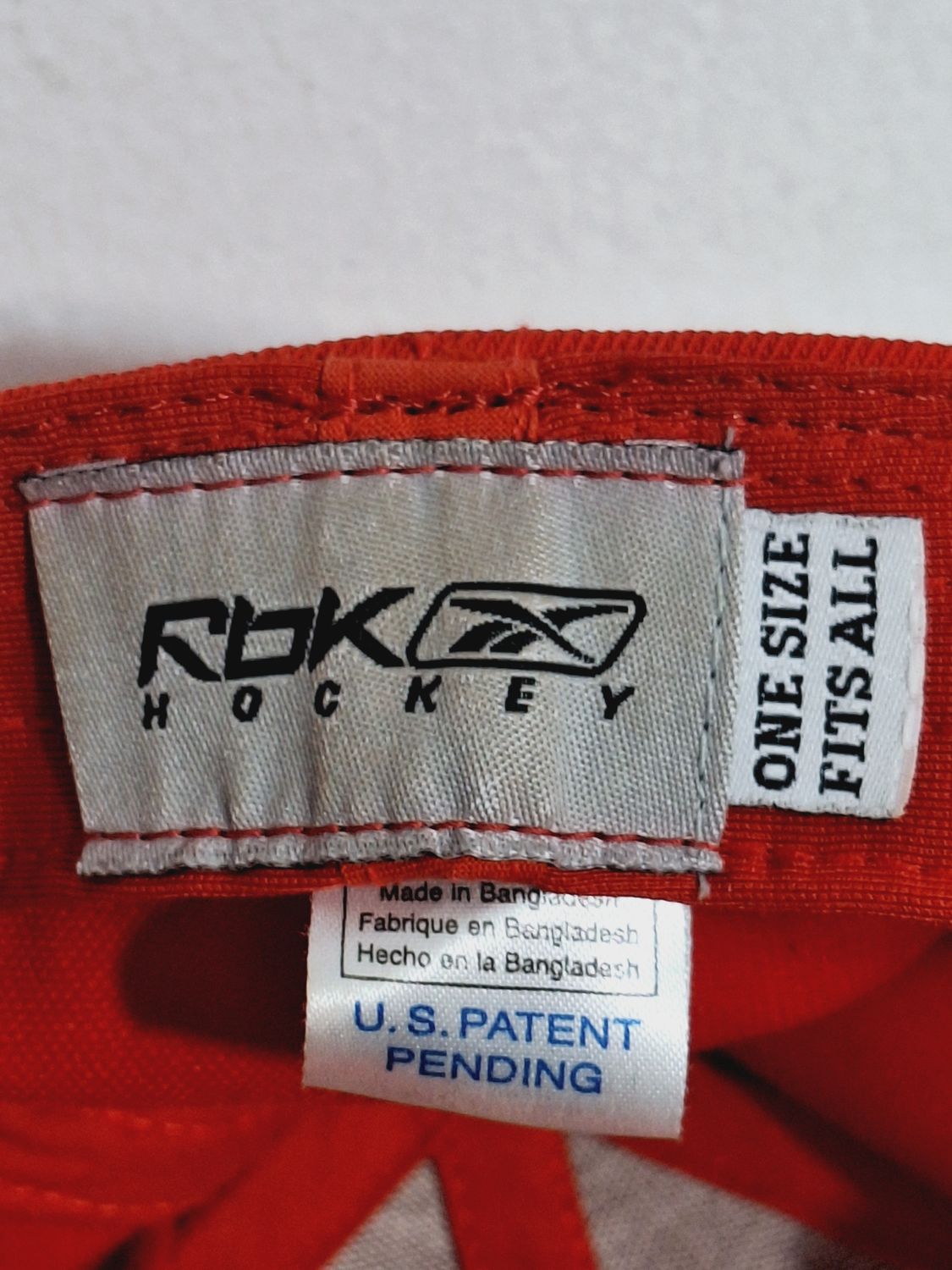 CZAPKA Z DASZKIEM    RBK -REEBOK -