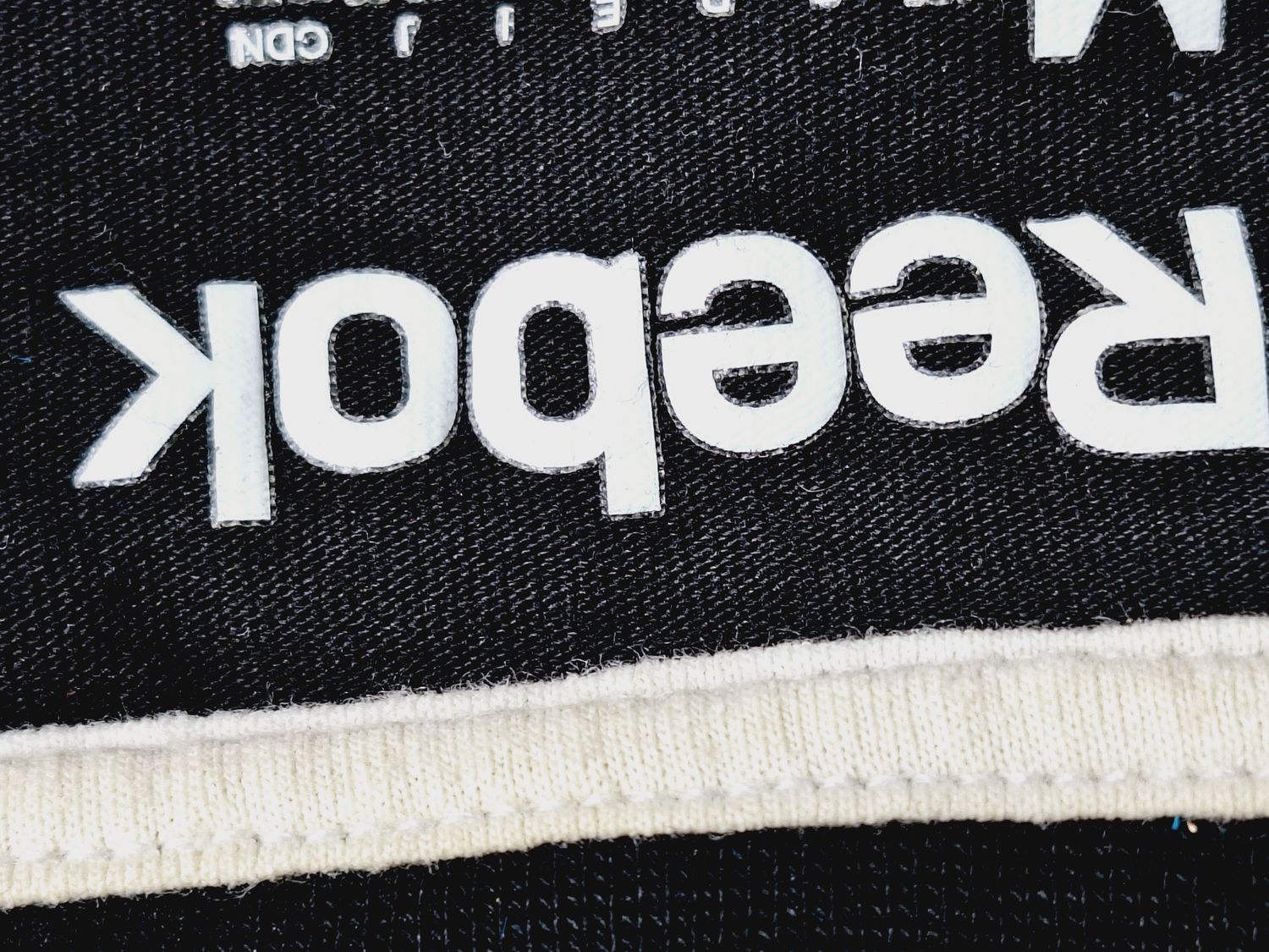 T-shirt Reebok