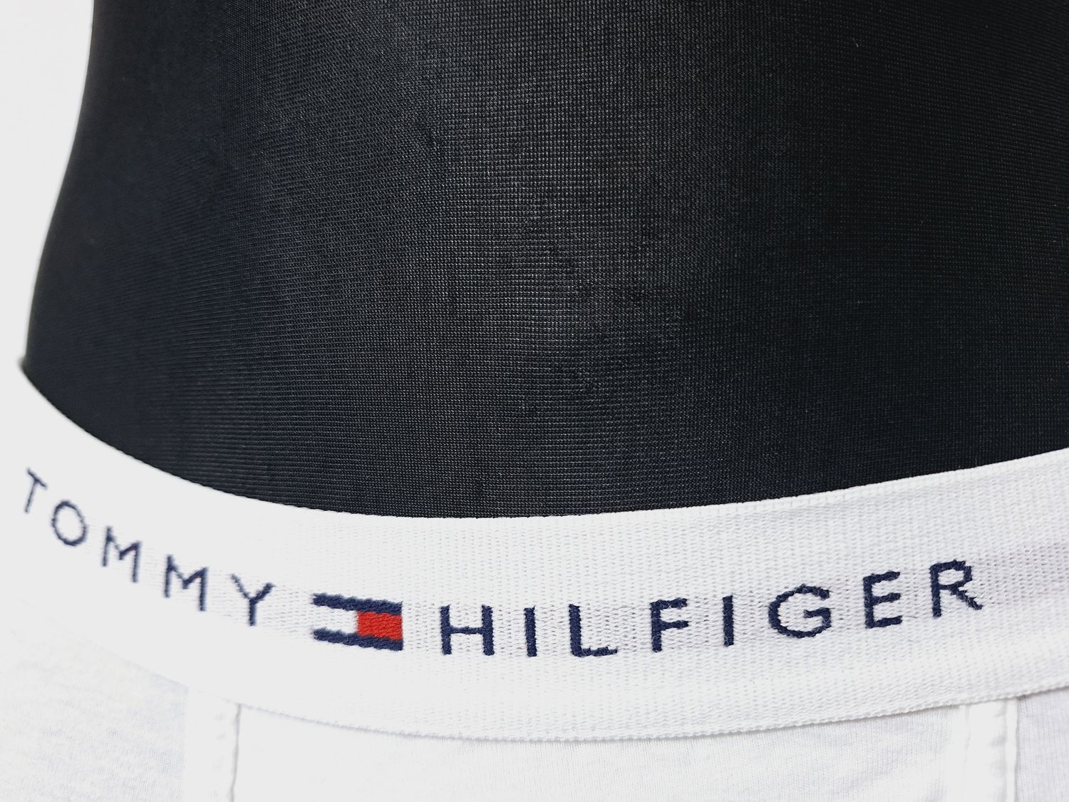 MAJTKI  BOKSERKI     TOMMY  HILFIGER