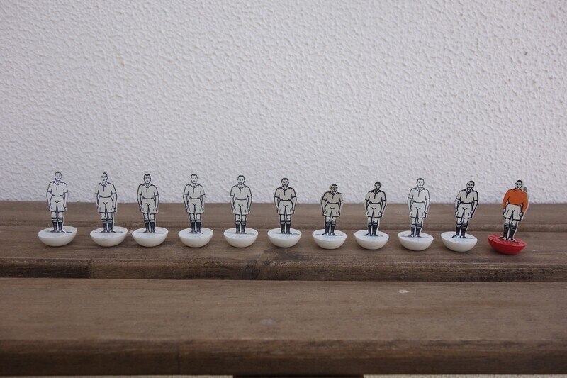 Subbuteo flat team ref 21 Real Madrid excellent