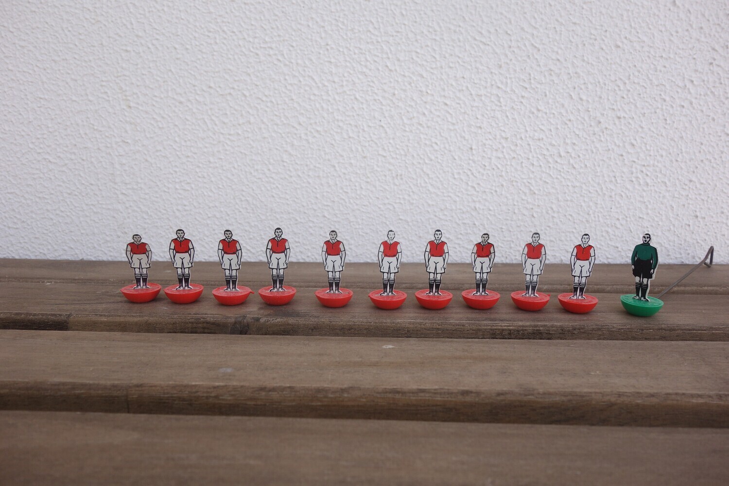 Subbuteo flat team ref 16 Arsenal excellent