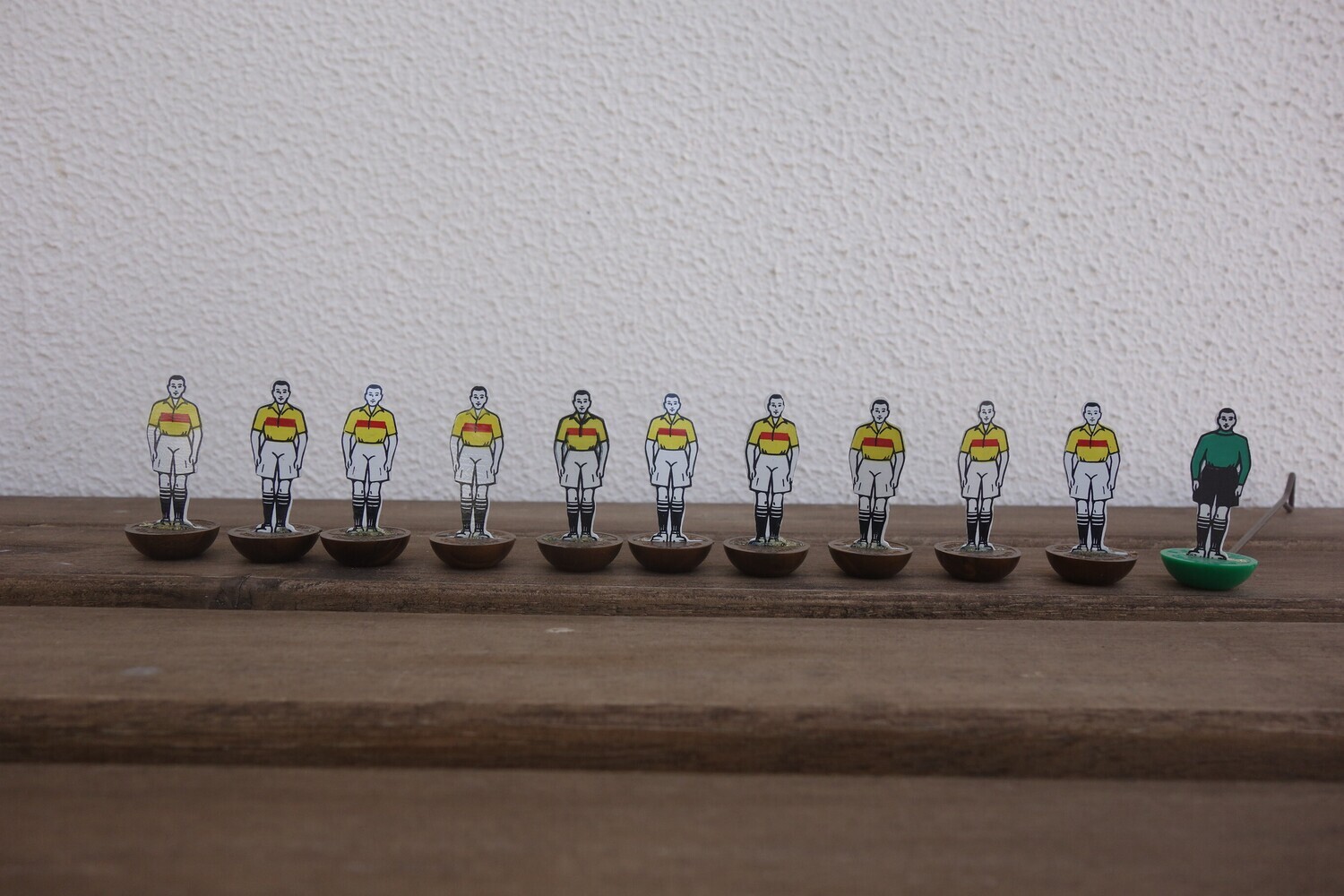 Subbuteo flat team celluloid ref 46 Motherwell