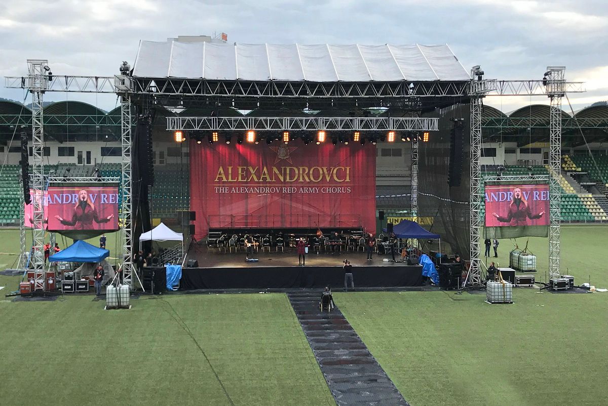 TAF Open Air Stage 24 x 20 x 14m.
