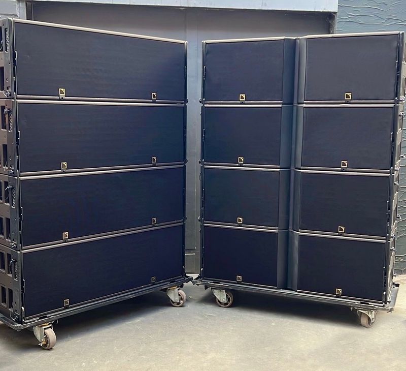 L-Acoustics  K1, K1SB, LA-RAK 2 set