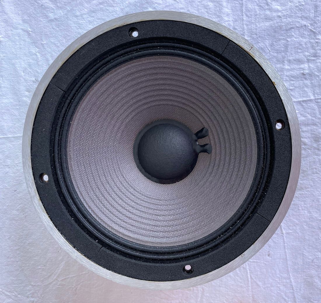 JBL 2118J