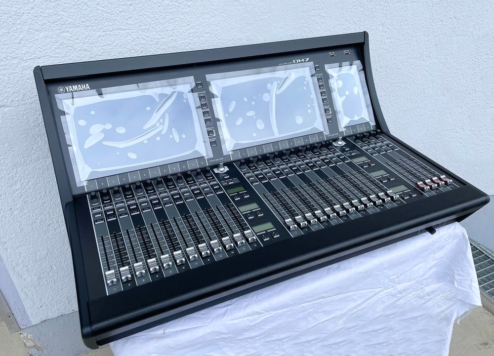 Yamaha DM7