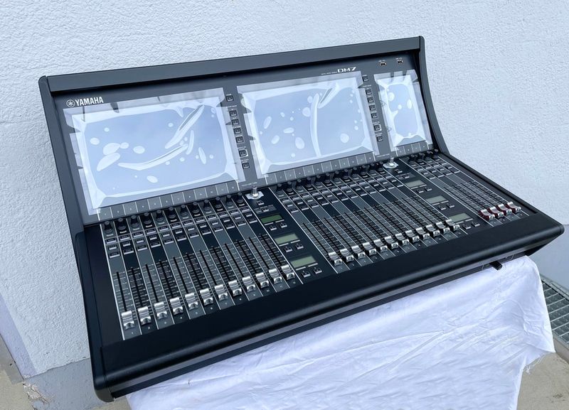 Yamaha DM7